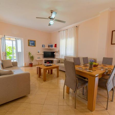Dajana Apartments Ksamil Eksteriør bilde